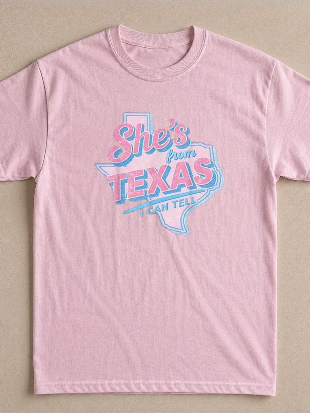 Light Pink 'She's From Texas' Country Music Graphic Unisex T‑Shirt - Picture 1 of 4